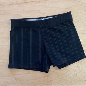 Lululemon Pin stripe Shorts Size 4